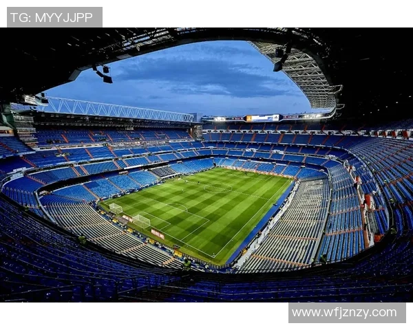 高清足球明星壁垒图片展示让您领略球场风采与运动魅力的完美结合